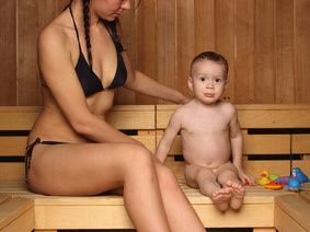Mit Kindern in der Sauna